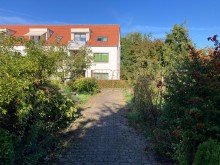 IMG_6611 Herrliches Stadtgrundst�ck mit Zufahrt - Reihenhaus - Nebengeb�ude - weitere Bebauung m�glich....