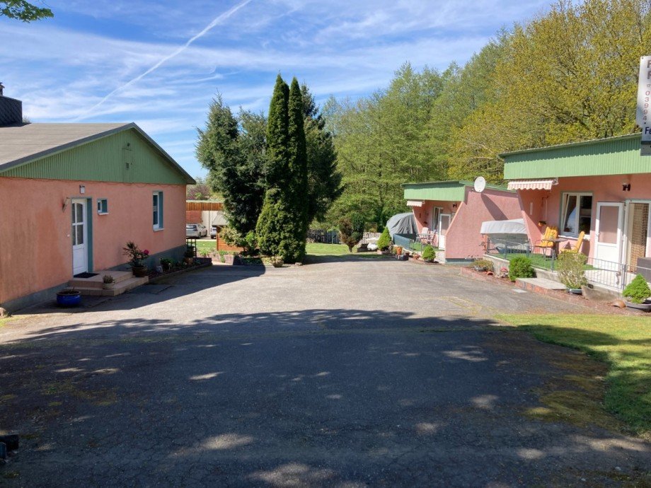 Bild... Mehrfamilienhaus Basedow