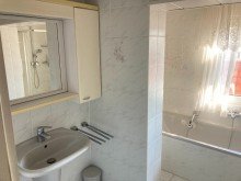 IMG_7474 Vielseitig nutzbar: Reihenhaus mit Nebengeb�ude - Garage - Stellfl�chen �berdacht