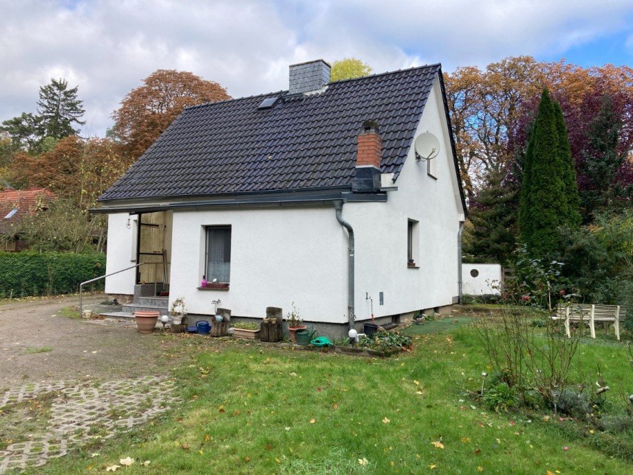 R�ckseite Einfamilienhaus Schorssow