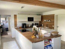 Bild... Wohnhaus mit Fachwerk - Traumgrundst�ck mit ca. 10.500 m� - Einbauk�che - Kaminofen - Carport....
