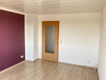 Bild... Anlage oder Selbstnutzung: Gem�tliche Dachgeschosswohnung - Keller - Nebengelass....