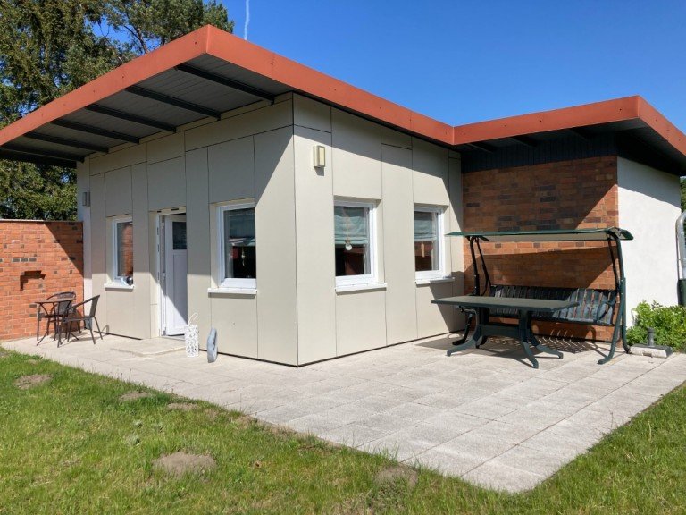 Bild... Seedorf Bungalow Randlage: Ferienhaus mit Bootsliegeplatz - m�bliert - sofort nutzbar....