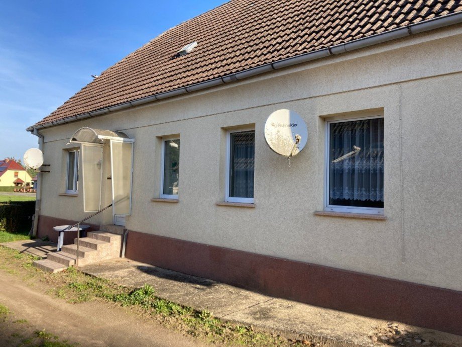 Bild... Reihenendhaus Zettemin