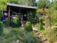 Bild... Am Ortsrand: Gro�e Haush�lfte mit zwei Vollgeschossen - Nebengeb�ude - Garage - Carport.....