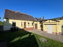 IMG_1691 Sofort nutzbar: Solides Einfamilienhaus - Einbauk�che - Kachel�fen - Nebengeb�ude - Carport....