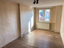 IMG_7480 Vielseitig nutzbar: Reihenhaus mit Nebengeb�ude - Garage - Stellfl�chen �berdacht