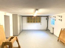 Keller Markantes Einfamilienhaus: Wintergarten - Kamin - Sauna - Vollkeller - Garage - Nebengeb�ude....