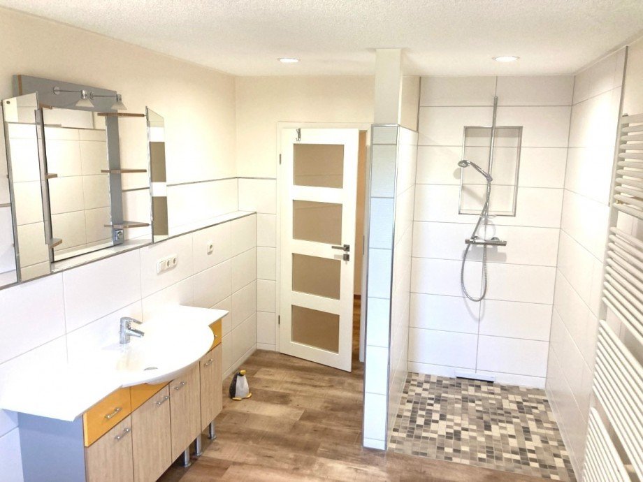 Bild... Mehrfamilienhaus Basedow