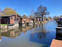 Bild... Bootshaus auf Eigentumsland - Zugang zum Kummerower See....