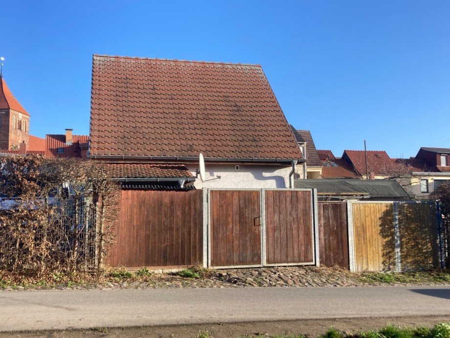 Bild... Reihenhaus Teterow