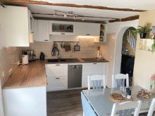 Bild... Freier Blick: Gem�tlicher Backsteinbau mit S�dterrasse - Solaranlage - Sauna....
