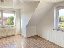 Bild... Anlage oder Selbstnutzung: Gem�tliche Dachgeschosswohnung - Keller - Nebengelass....