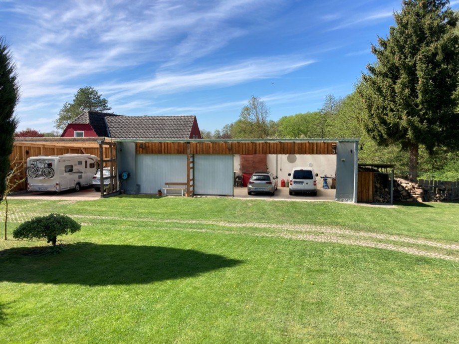 Bild... Mehrfamilienhaus Basedow